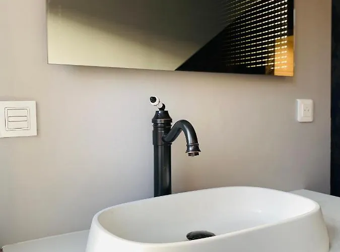 T2 Atypique Industriel Apartment *